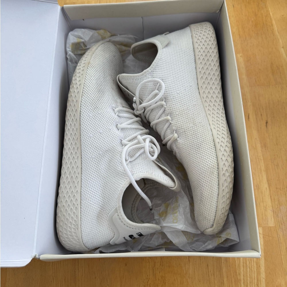 Adidas Hu Pharrell Williams